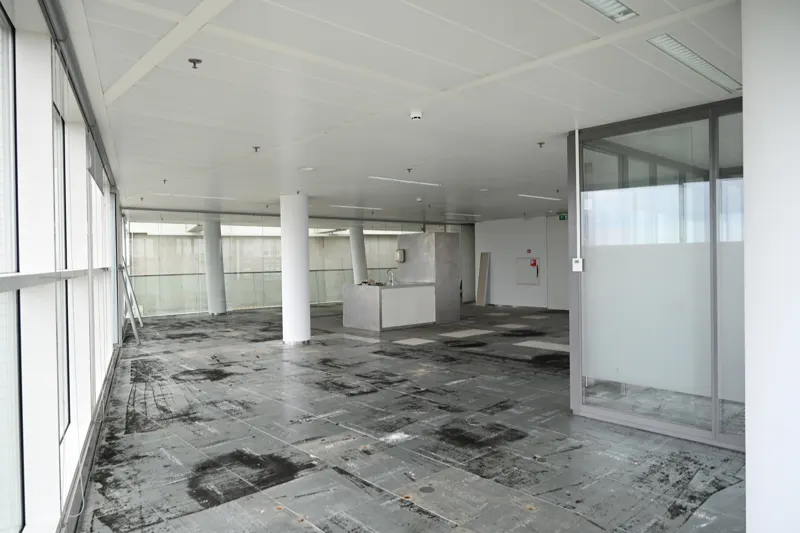 Het nieuwe kantoor tijdens de verbouwing